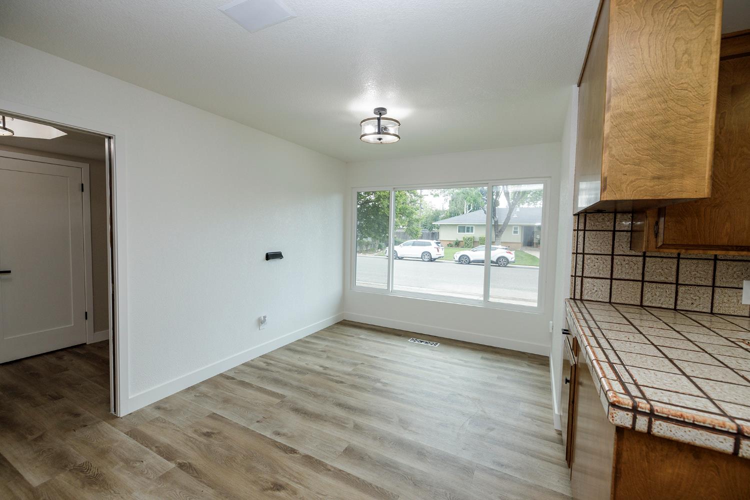 2211 California St, Escalon, CA 95320