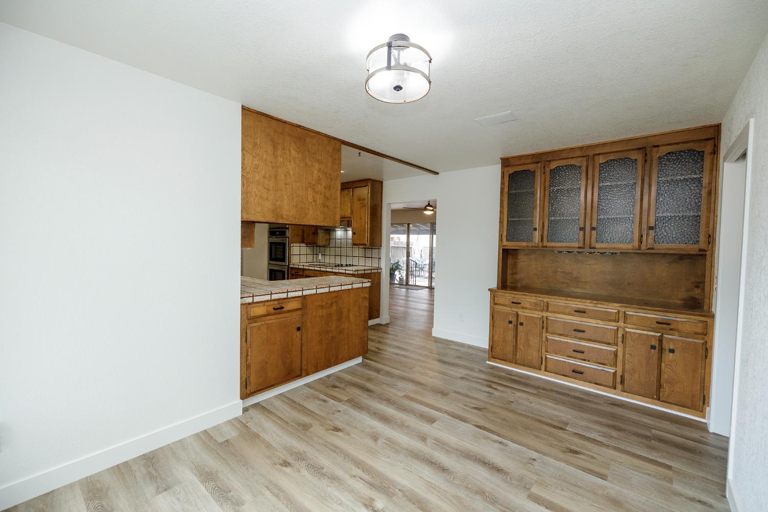 2211 California St, Escalon, CA 95320