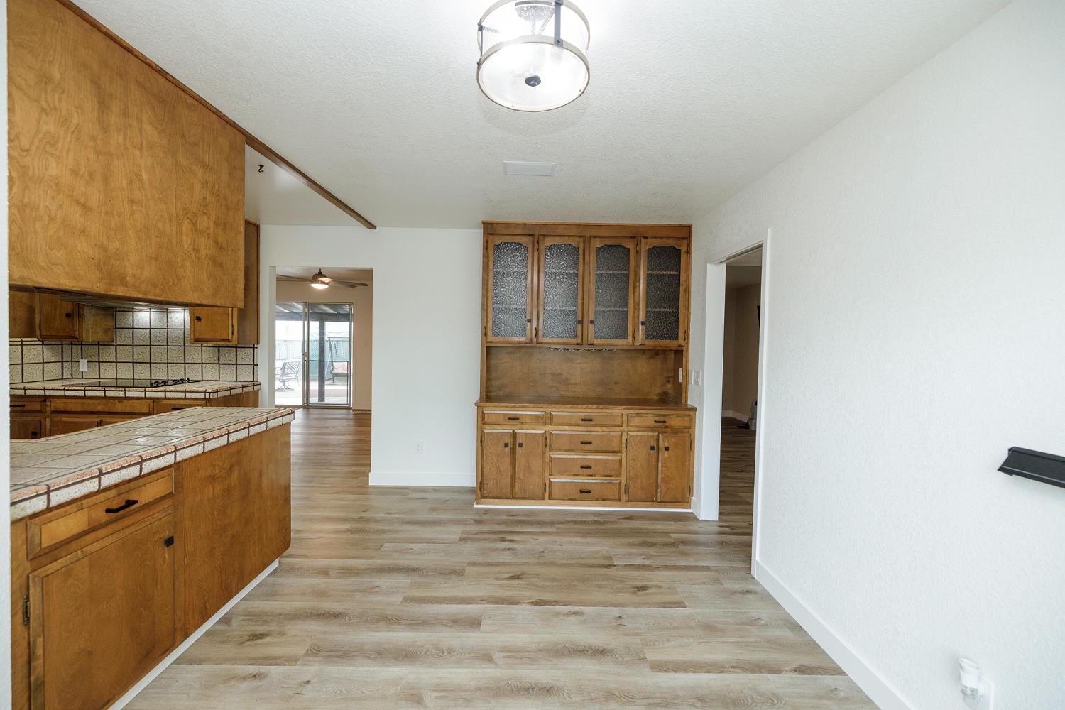 2211 California St, Escalon, CA 95320