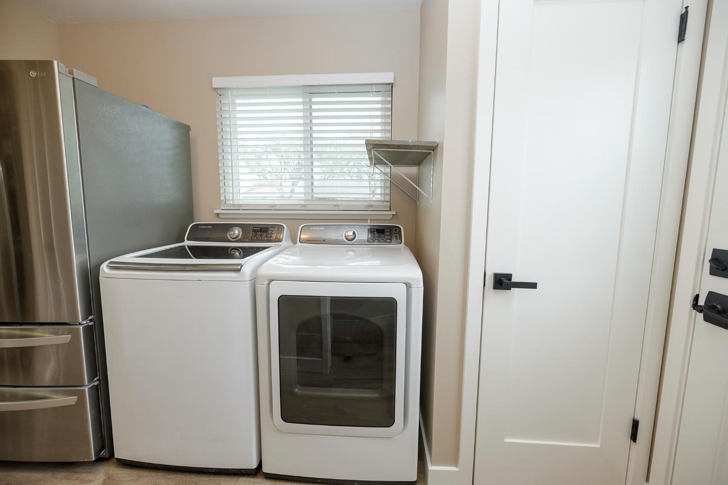 2211 California St, Escalon, CA 95320