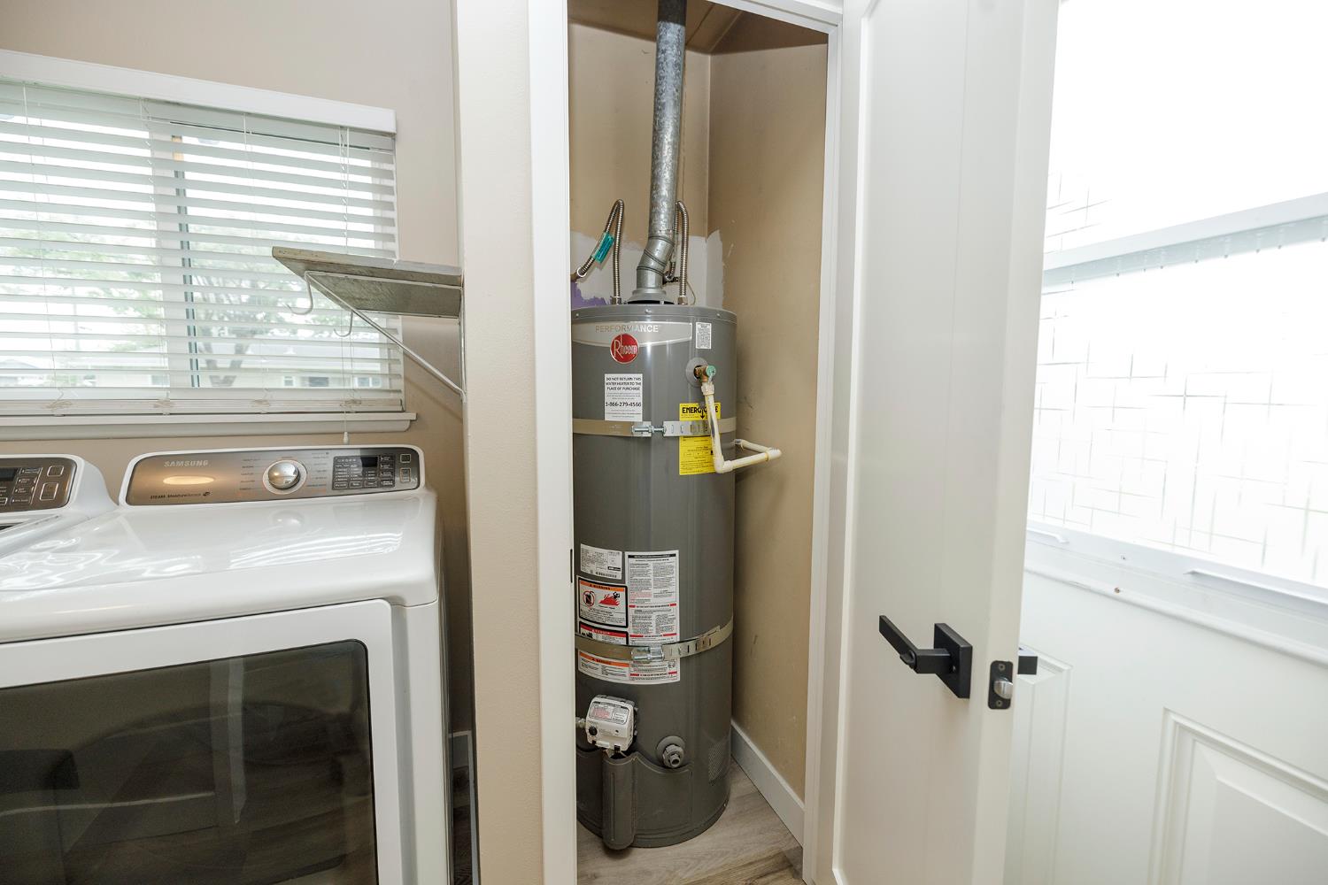 2211 California St, Escalon, CA 95320