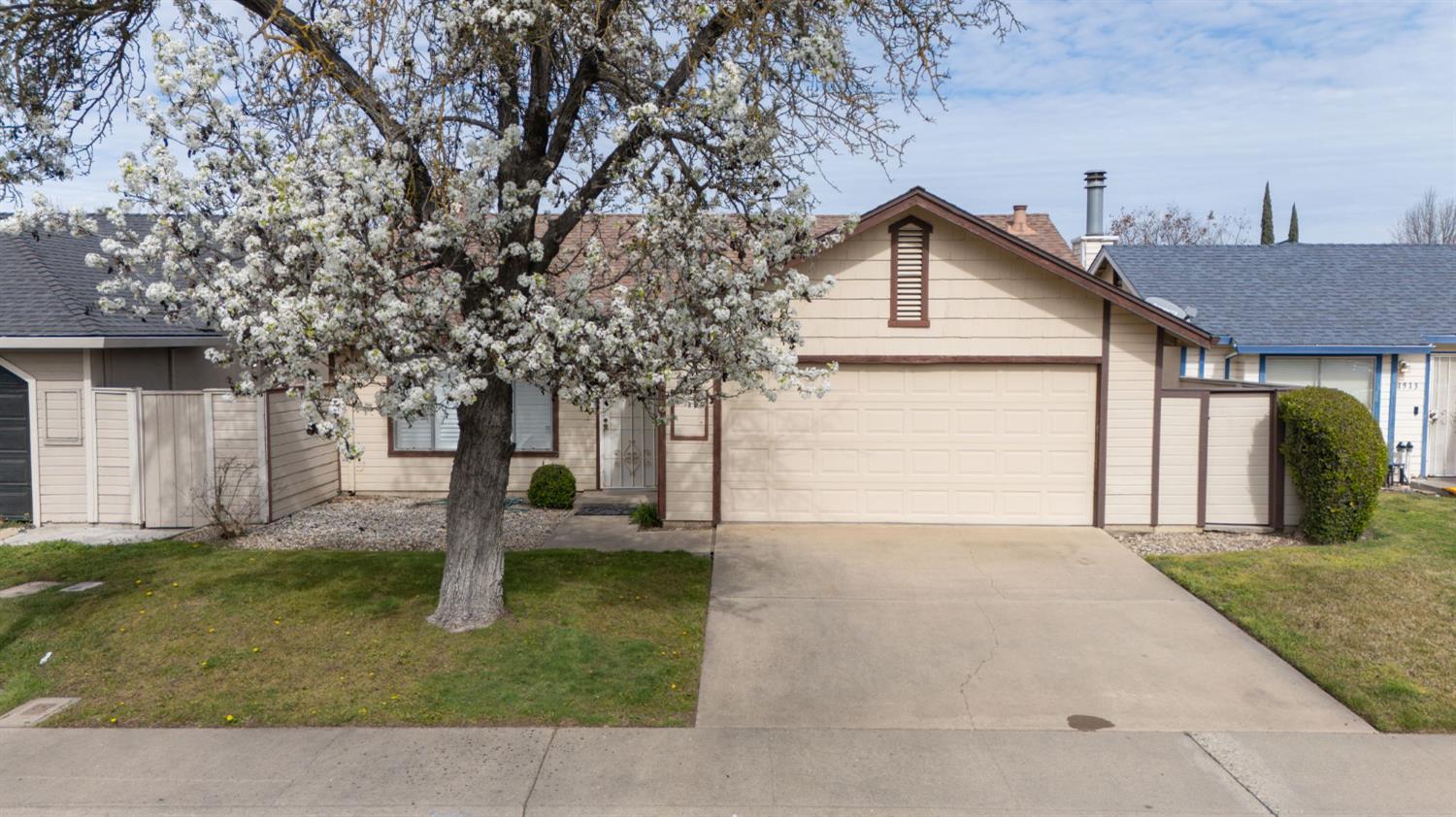 1917 Middelburg Ct, Modesto, CA 95356