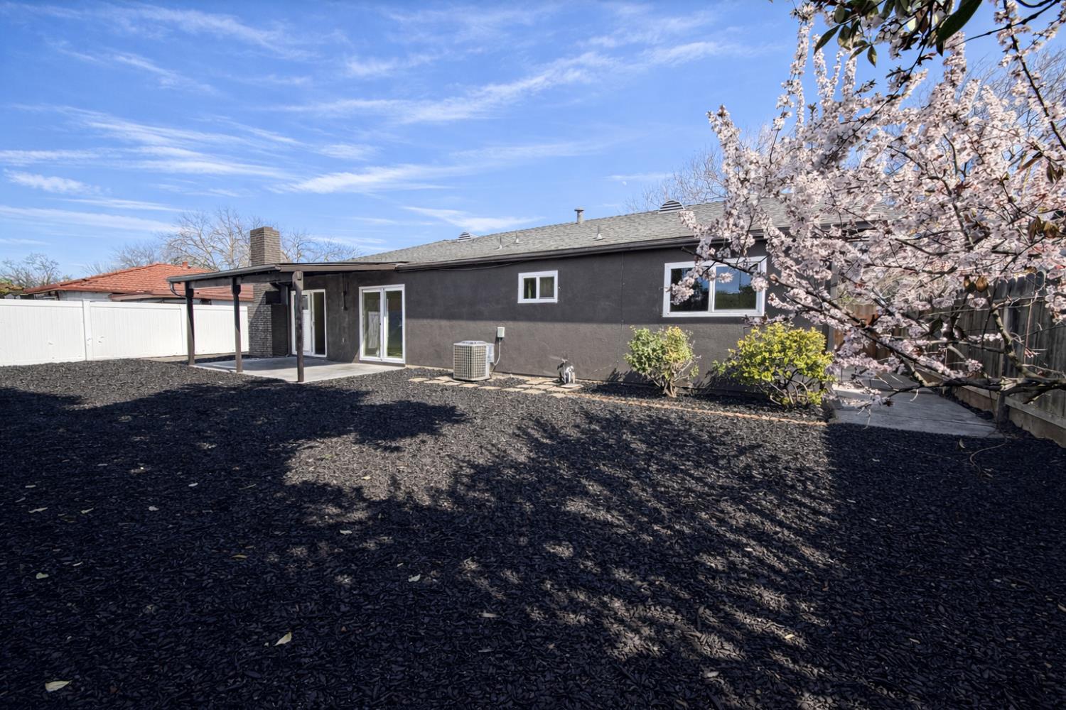 1813 Rose Ave, Modesto, CA 95355