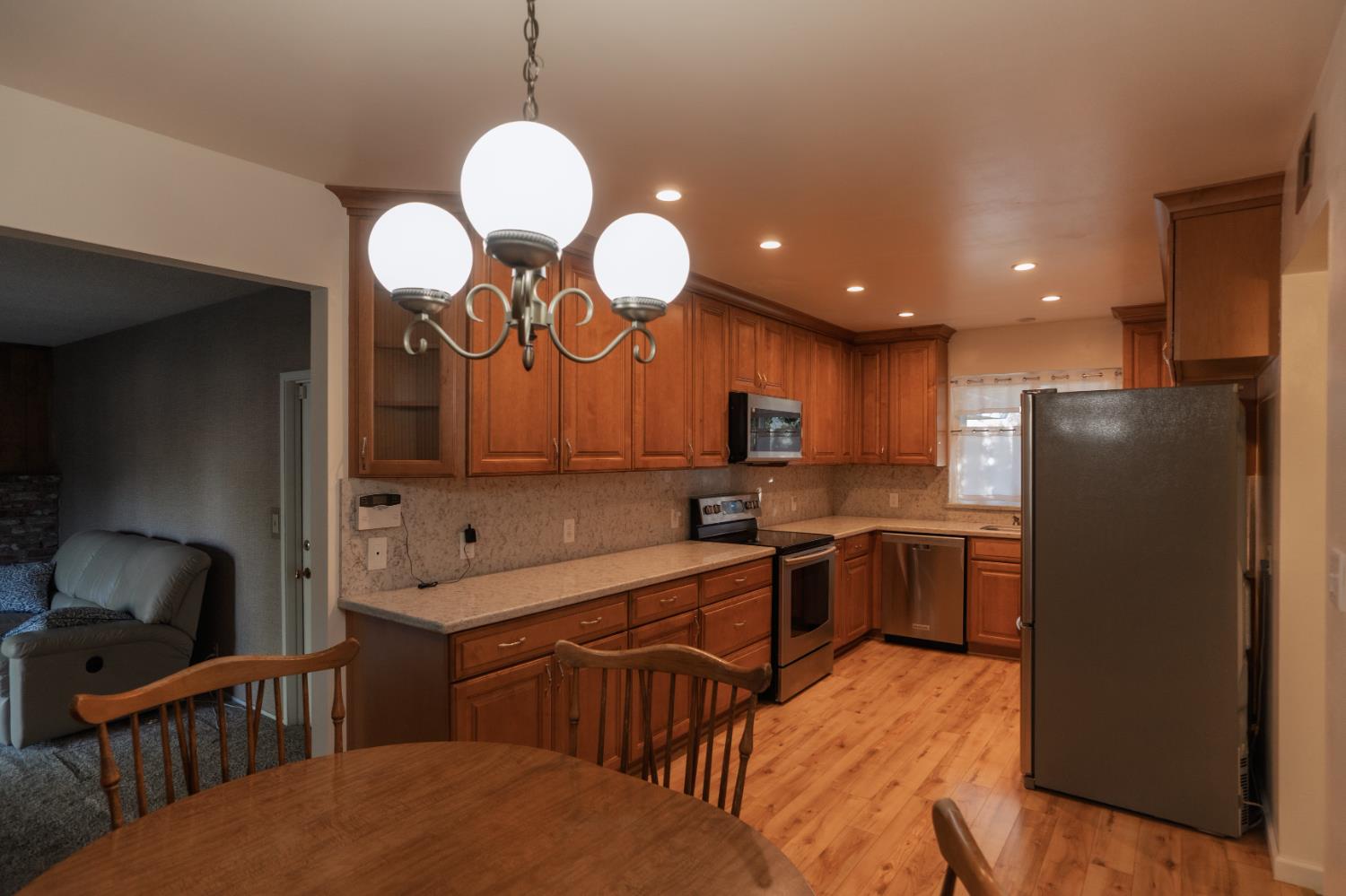 315 Diane Ct, Merced, CA 95348