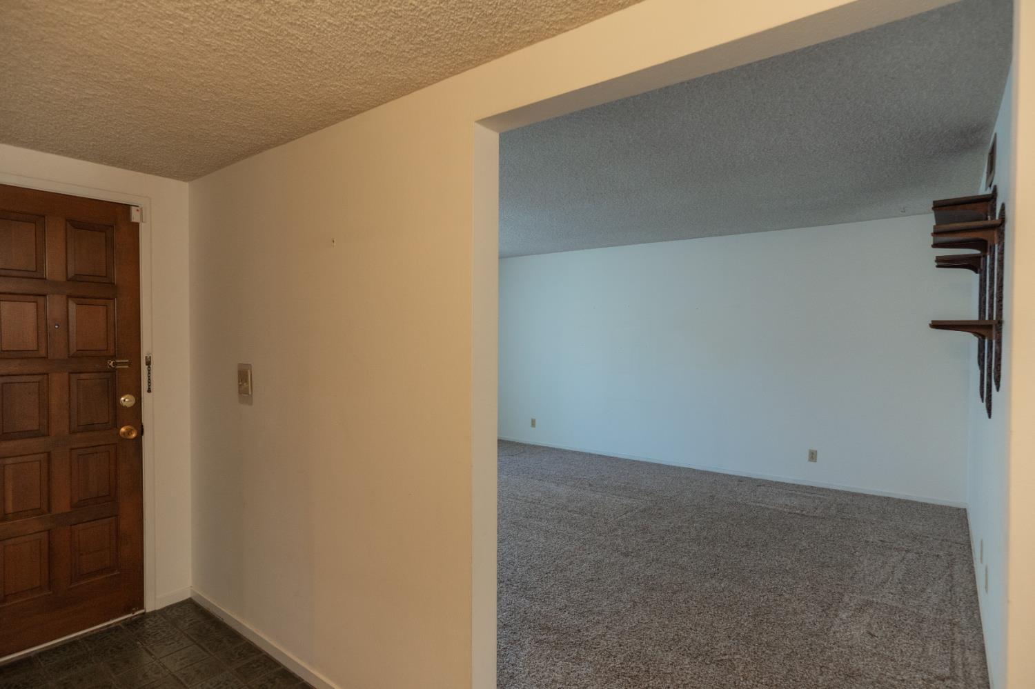 315 Diane Ct, Merced, CA 95348