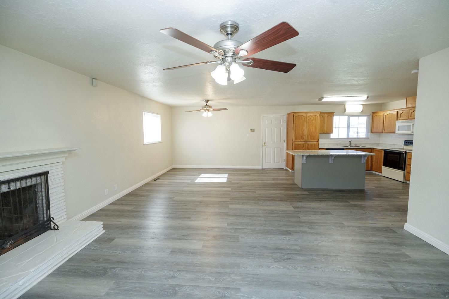 2246 First St, Atwater, CA 95301