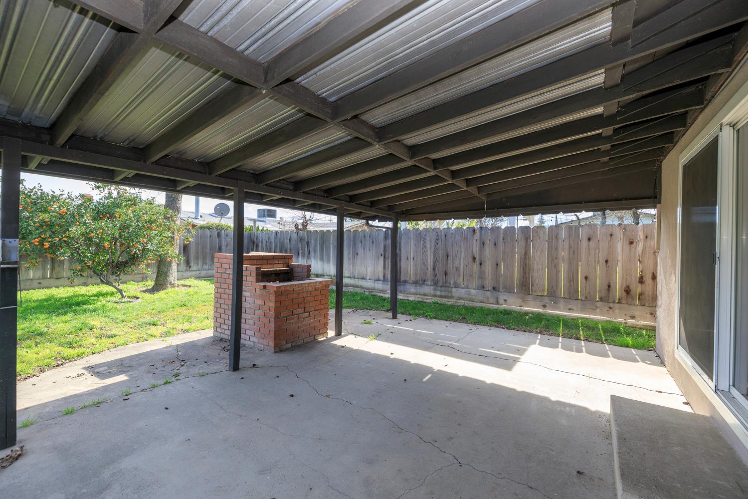 2246 First St, Atwater, CA 95301