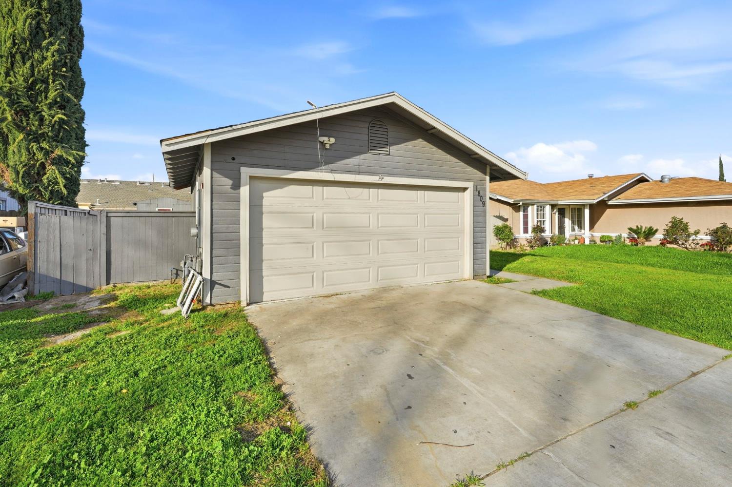 1809 Taos Ct, Modesto, CA 95351