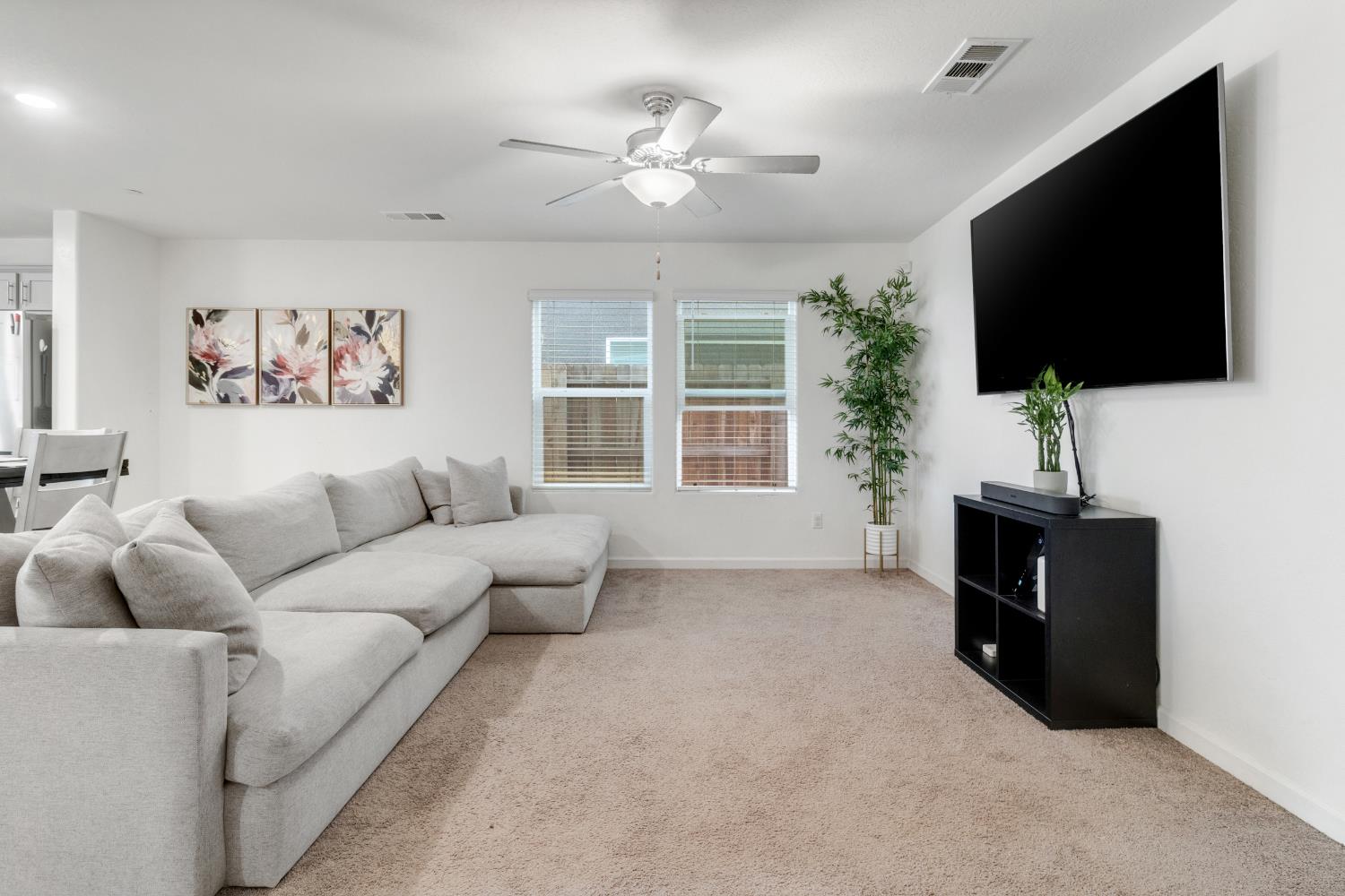 687 Jessie Dr, Merced, CA 95348