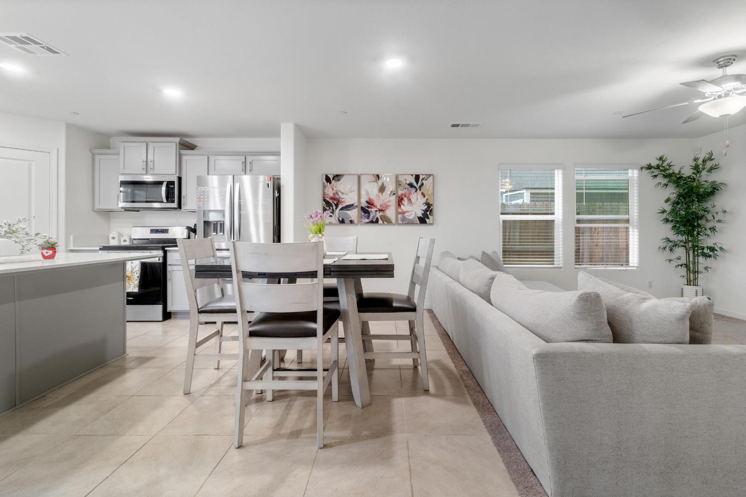 687 Jessie Dr, Merced, CA 95348