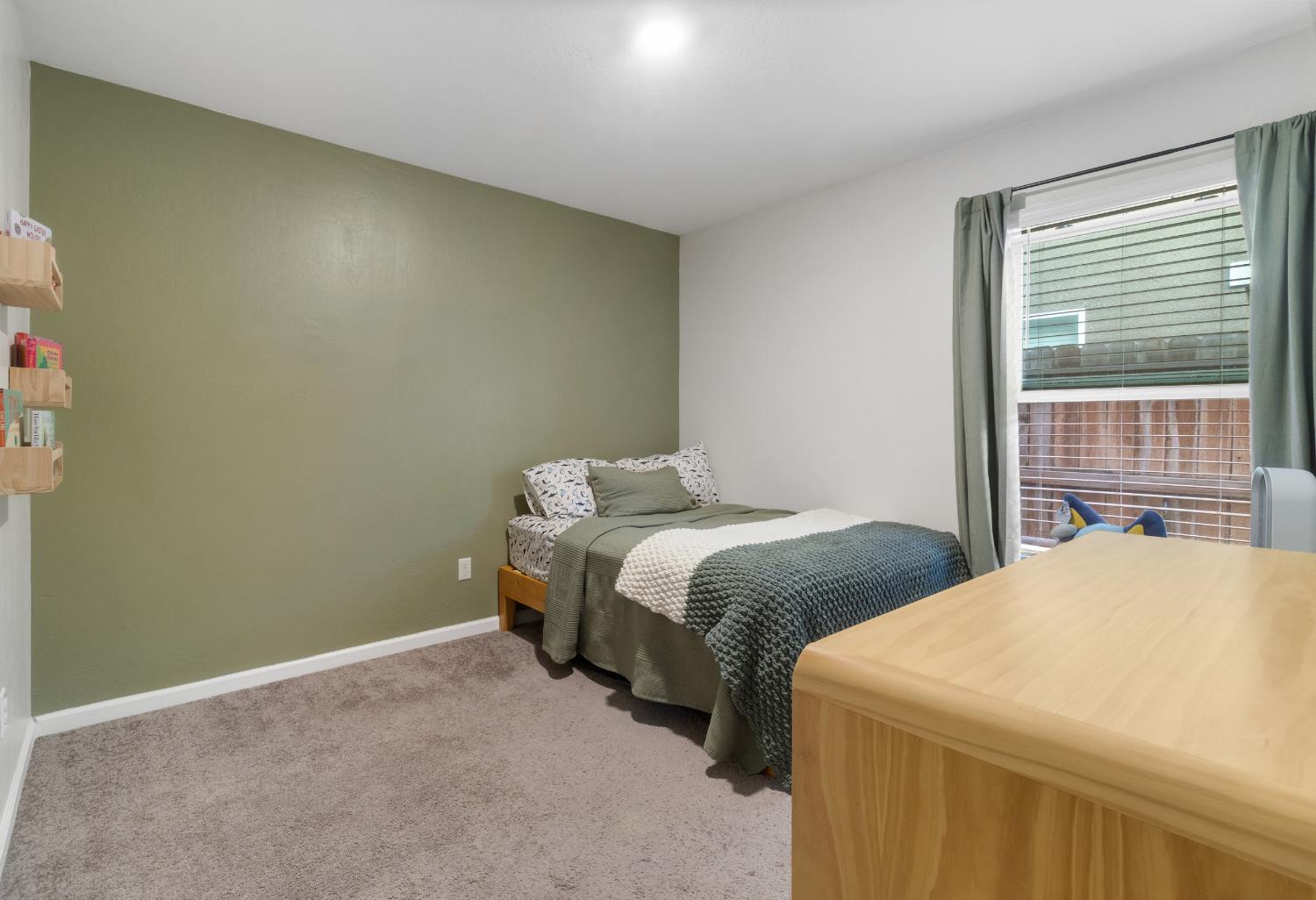 687 Jessie Dr, Merced, CA 95348