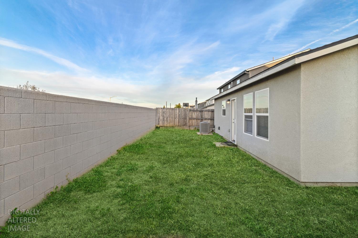 687 Jessie Dr, Merced, CA 95348
