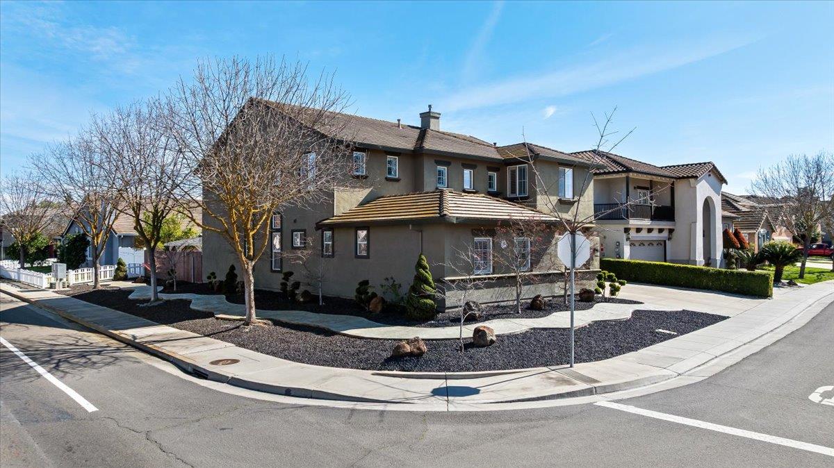 4020 Calistoga, Modesto, CA 95356