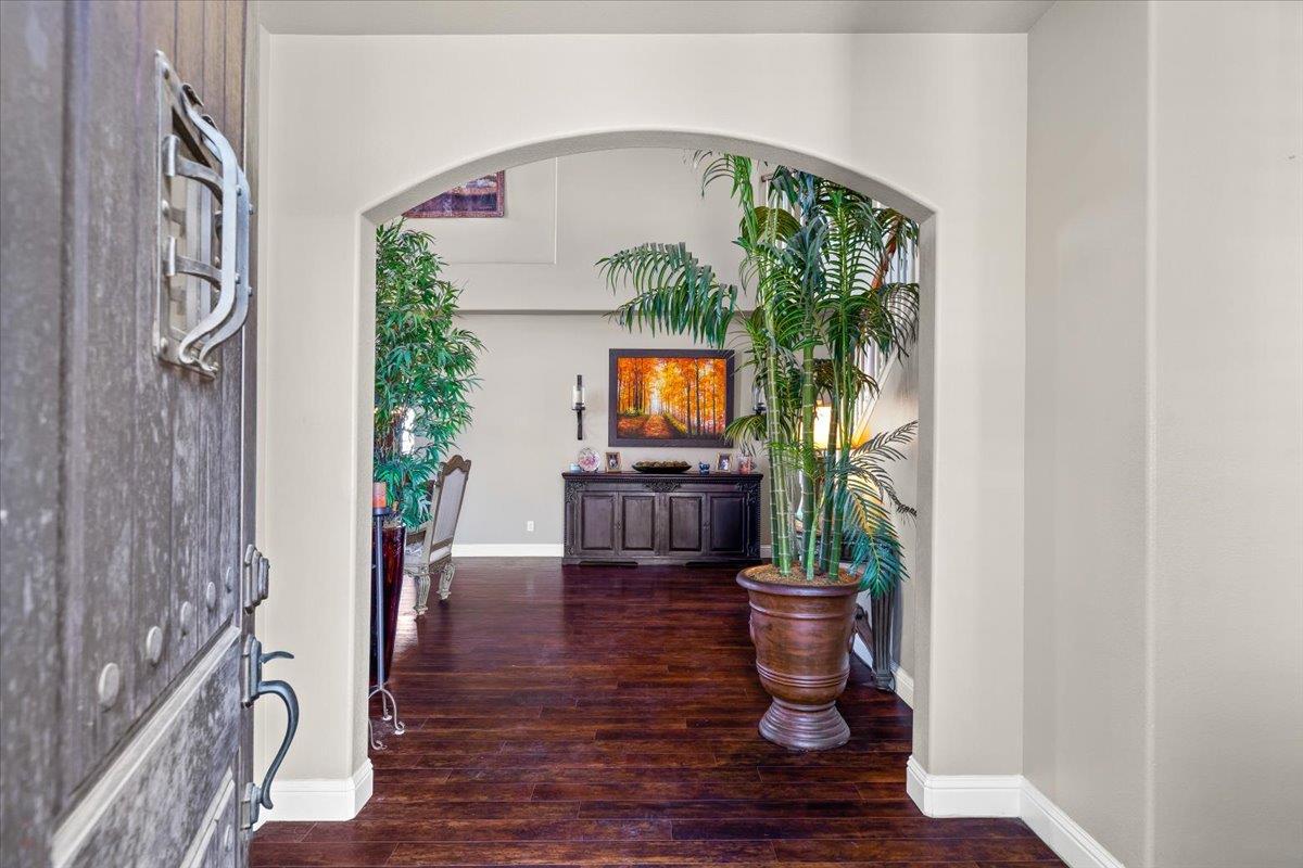 4020 Calistoga, Modesto, CA 95356