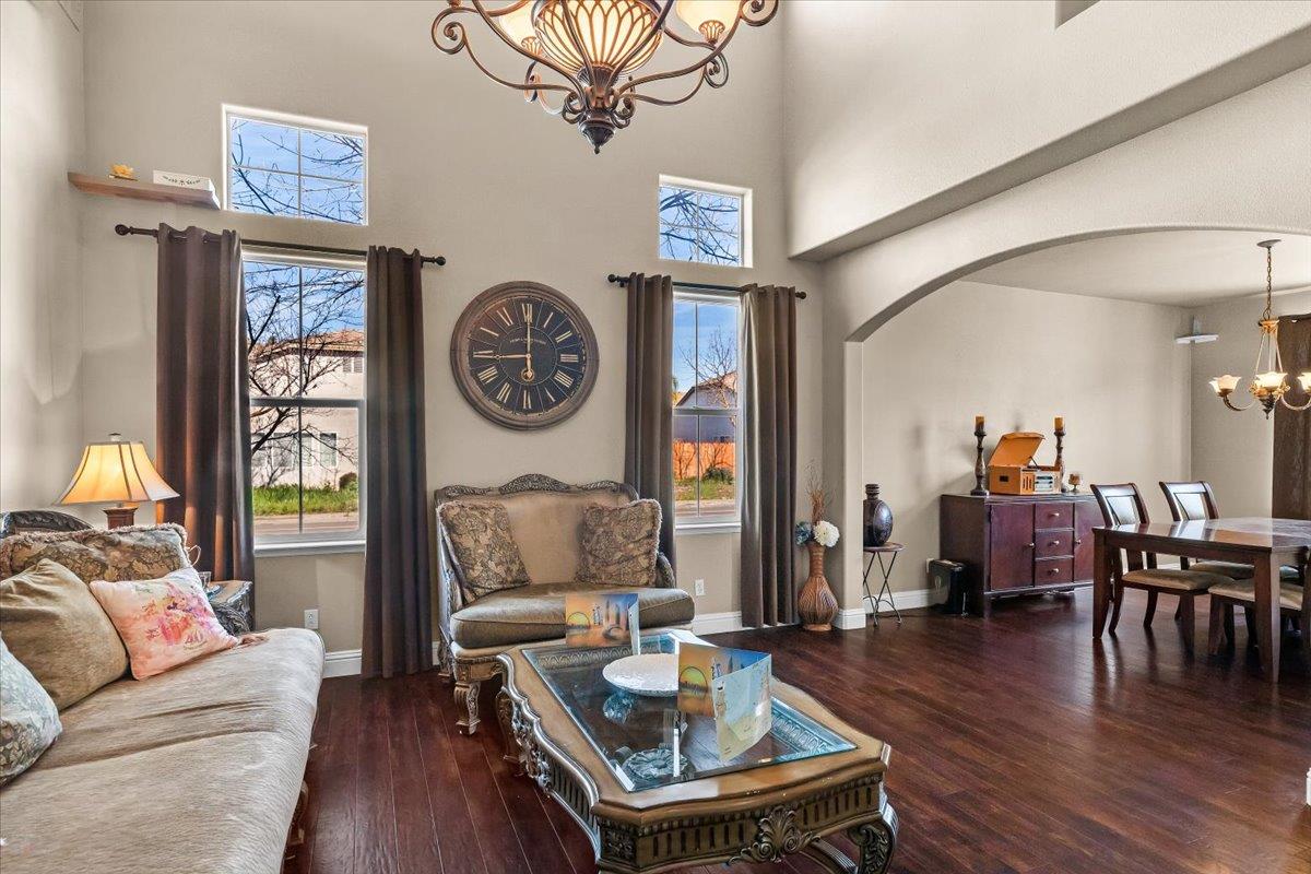 4020 Calistoga, Modesto, CA 95356