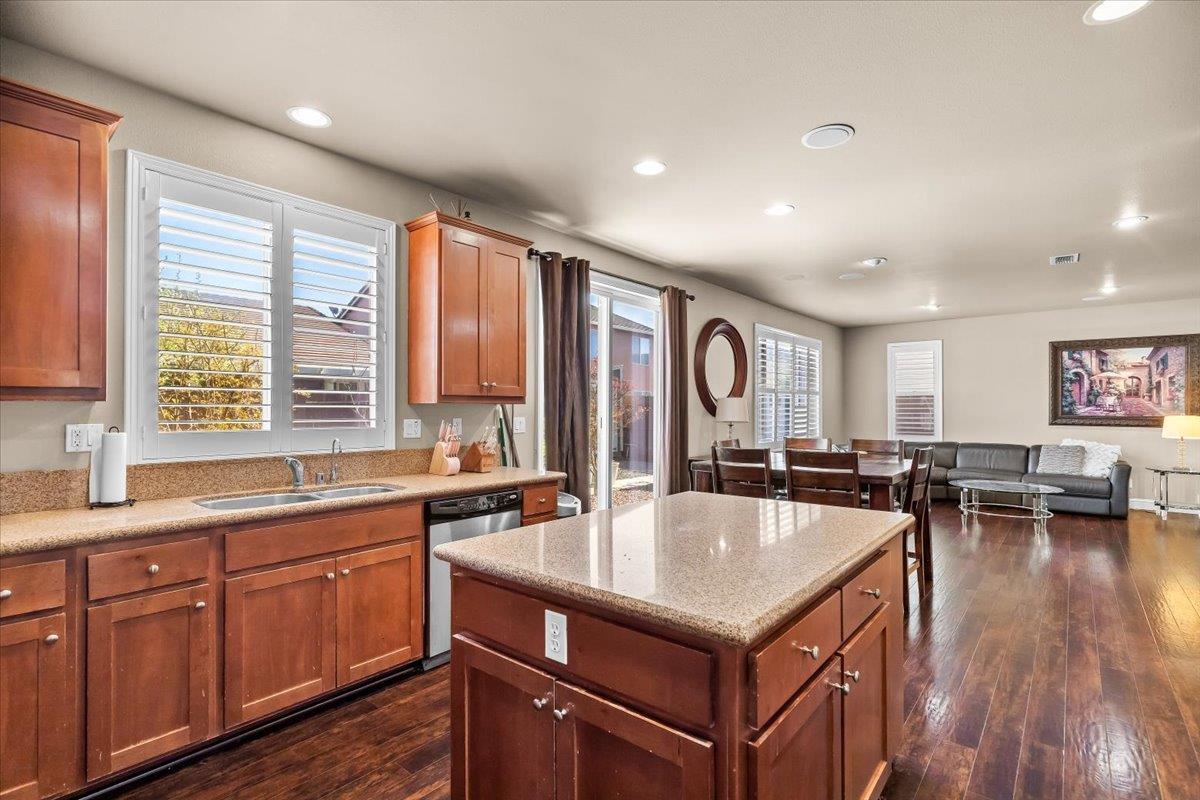 4020 Calistoga, Modesto, CA 95356