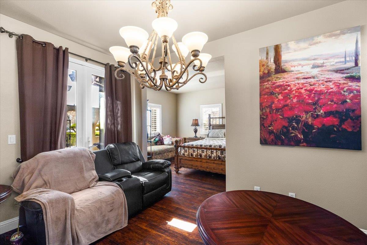 4020 Calistoga, Modesto, CA 95356