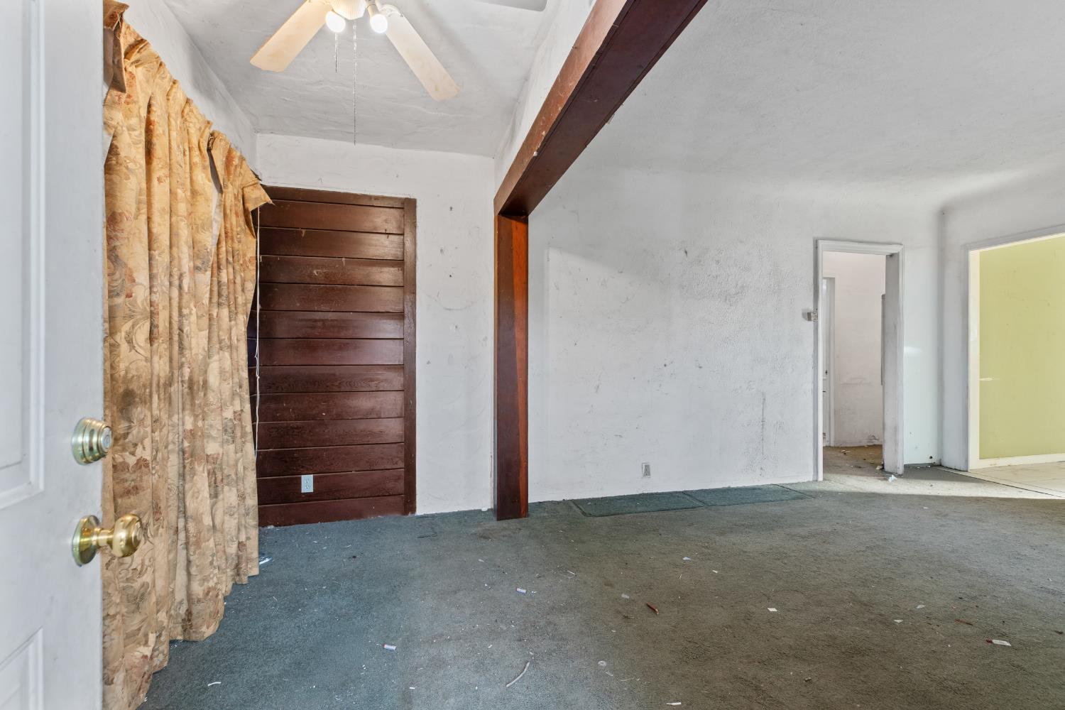 1416 Victoria Dr, Modesto, CA 95351