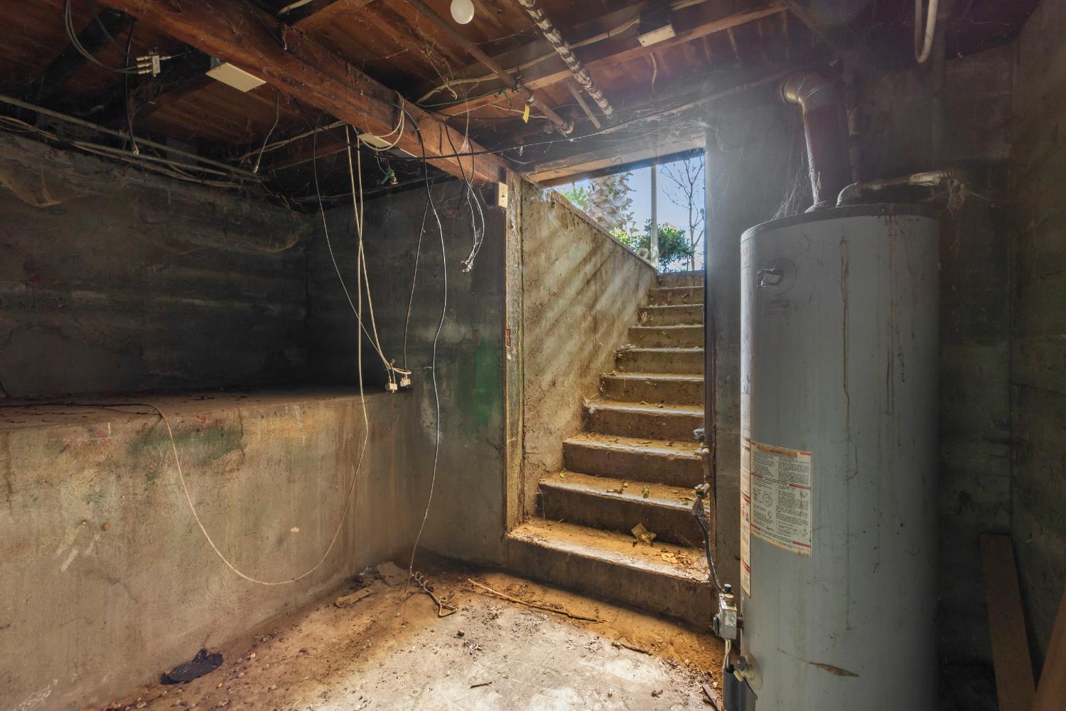 1416 Victoria Dr, Modesto, CA 95351