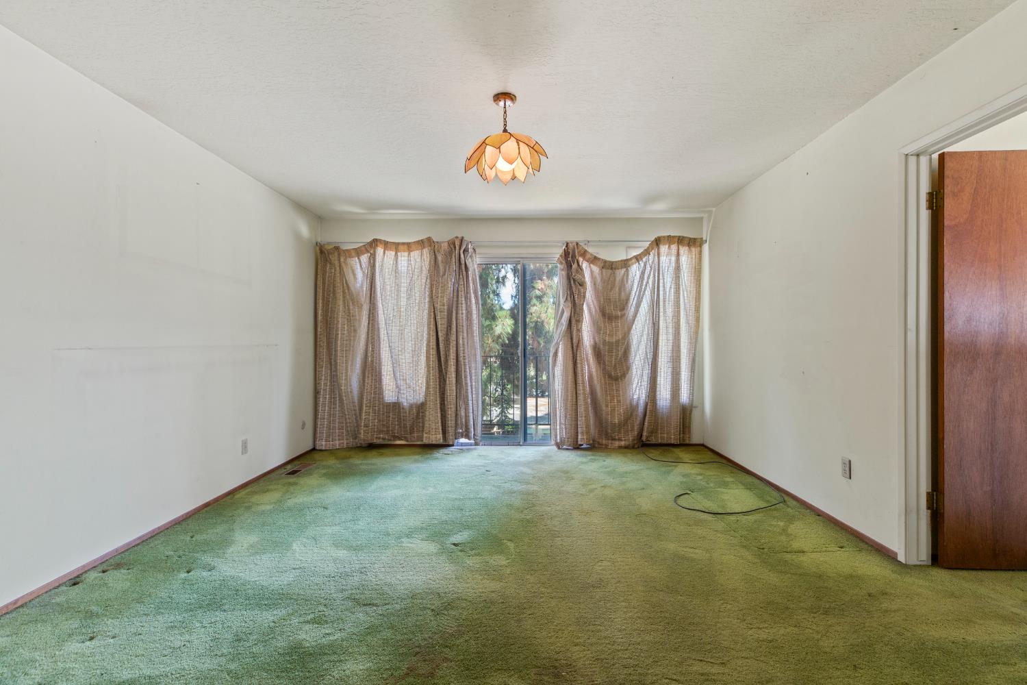 207 Lane St, Modesto, CA 95354