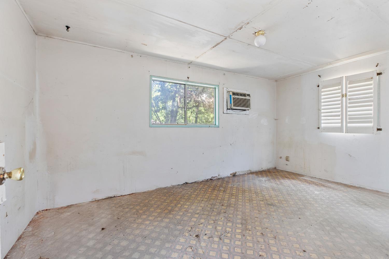 207 Lane St, Modesto, CA 95354