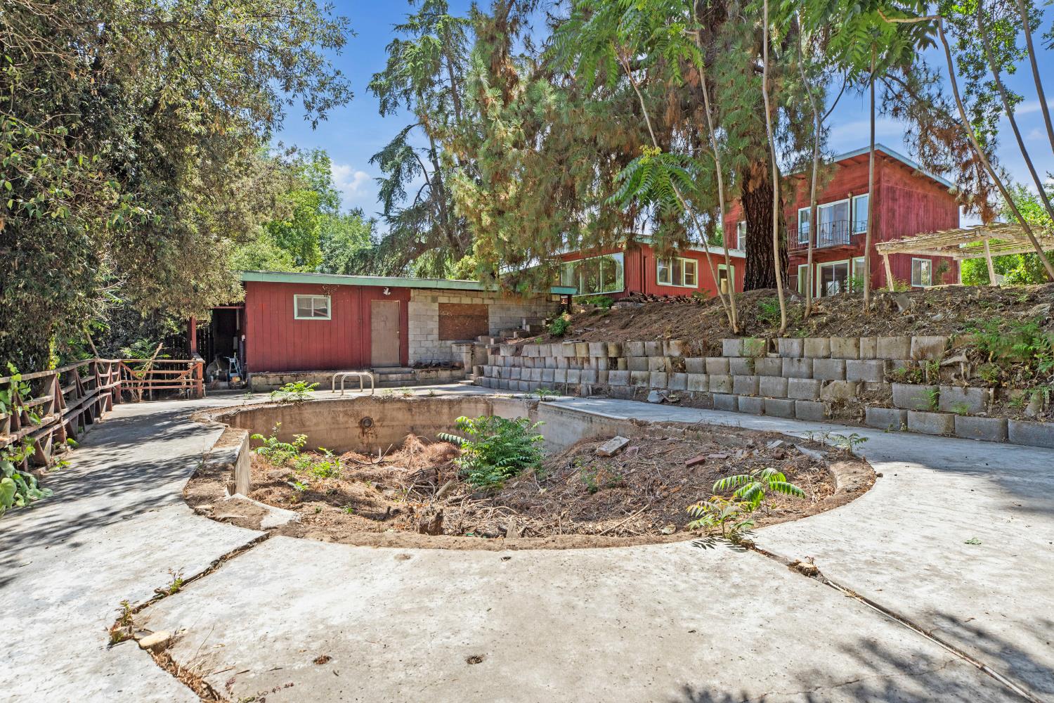 207 Lane St, Modesto, CA 95354