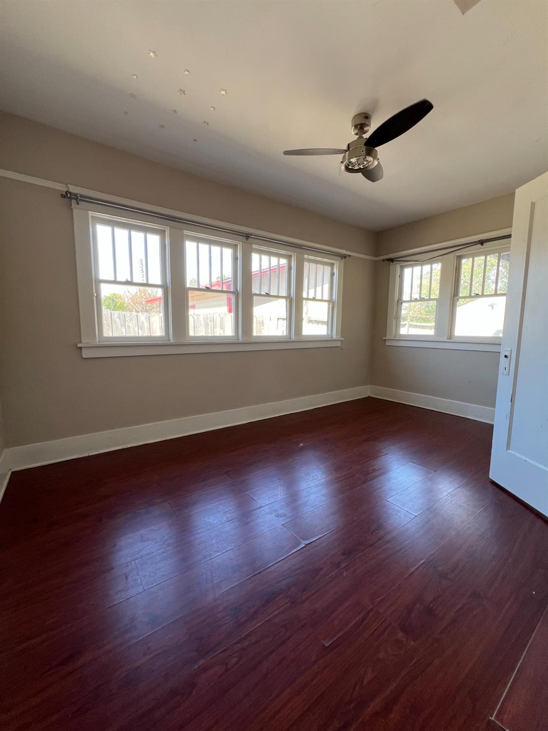 227 Walden St, Modesto, CA 95354