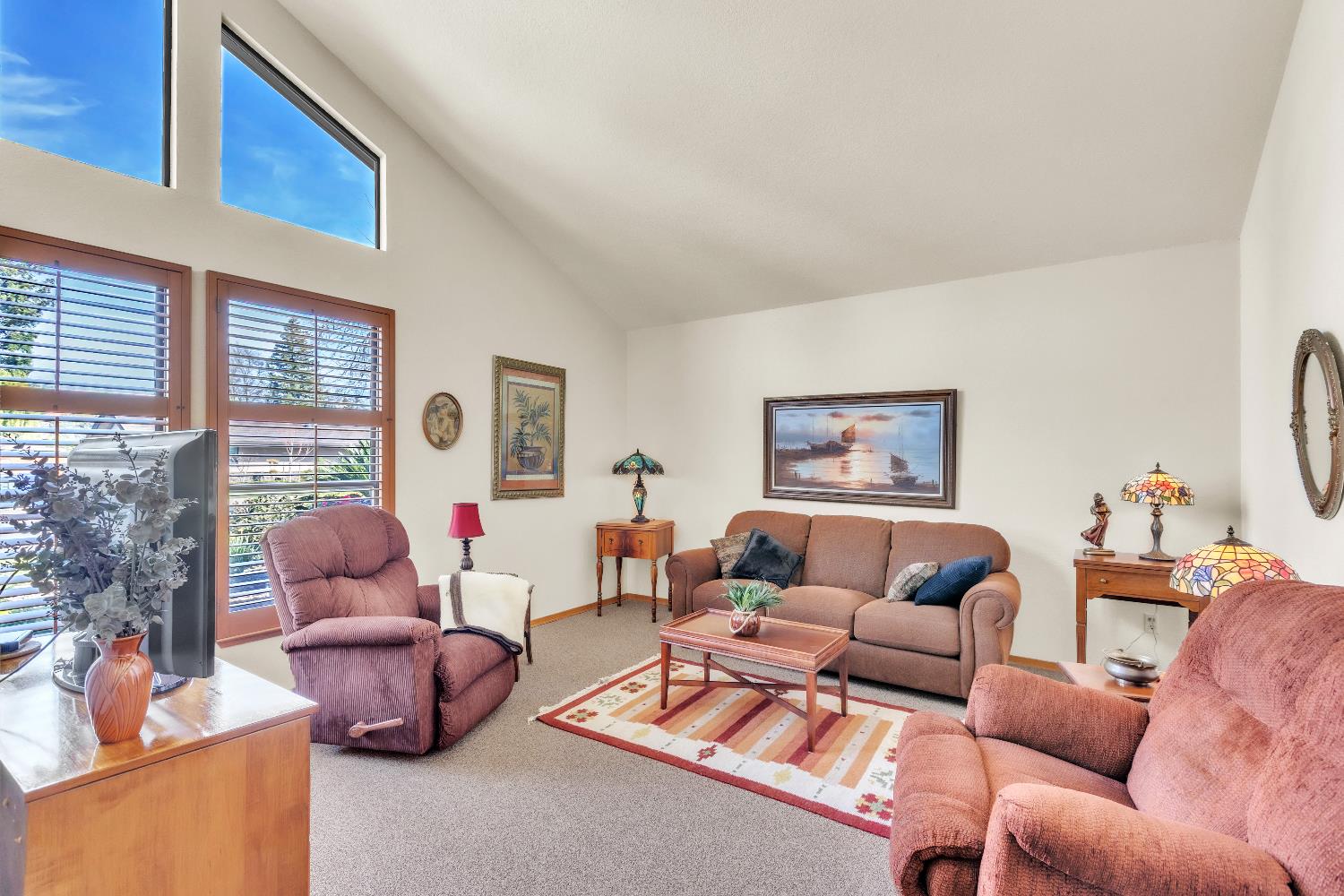 2504 Bridle Path Ln, Modesto, CA 95356