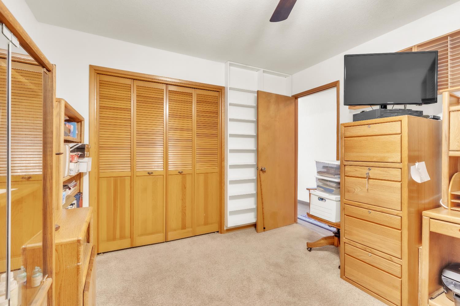 2504 Bridle Path Ln, Modesto, CA 95356