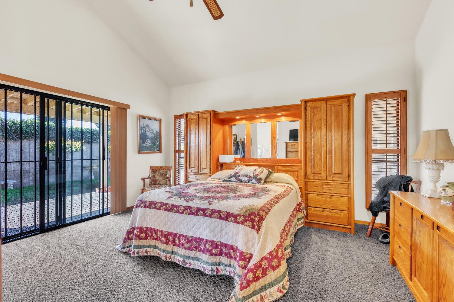 2504 Bridle Path Ln, Modesto, CA 95356