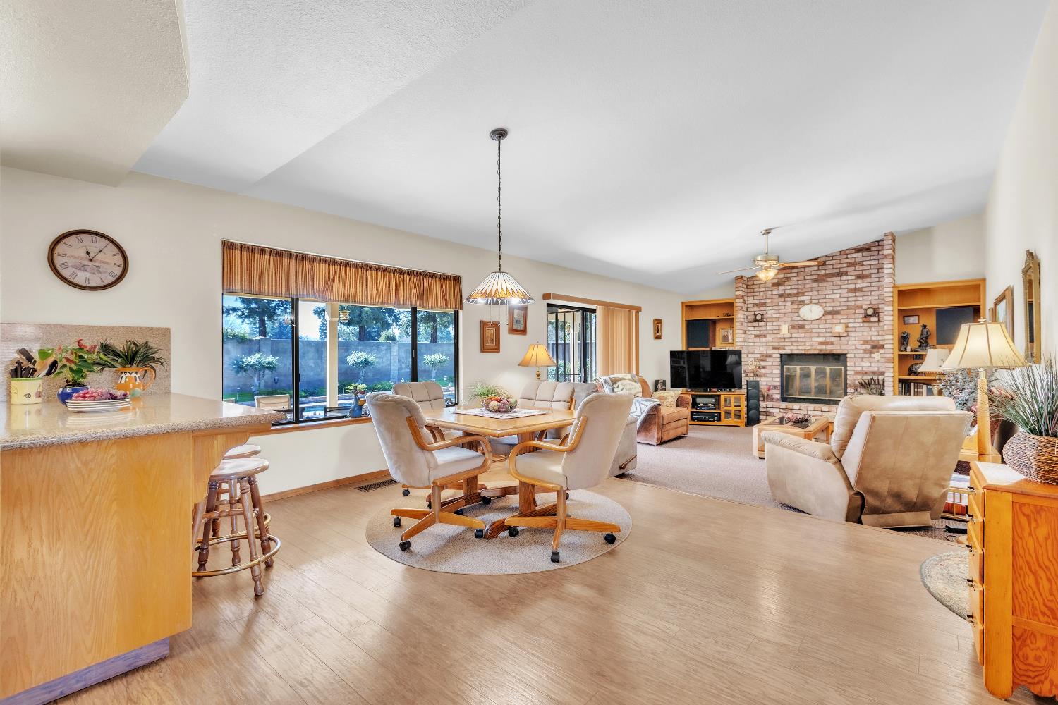 2504 Bridle Path Ln, Modesto, CA 95356