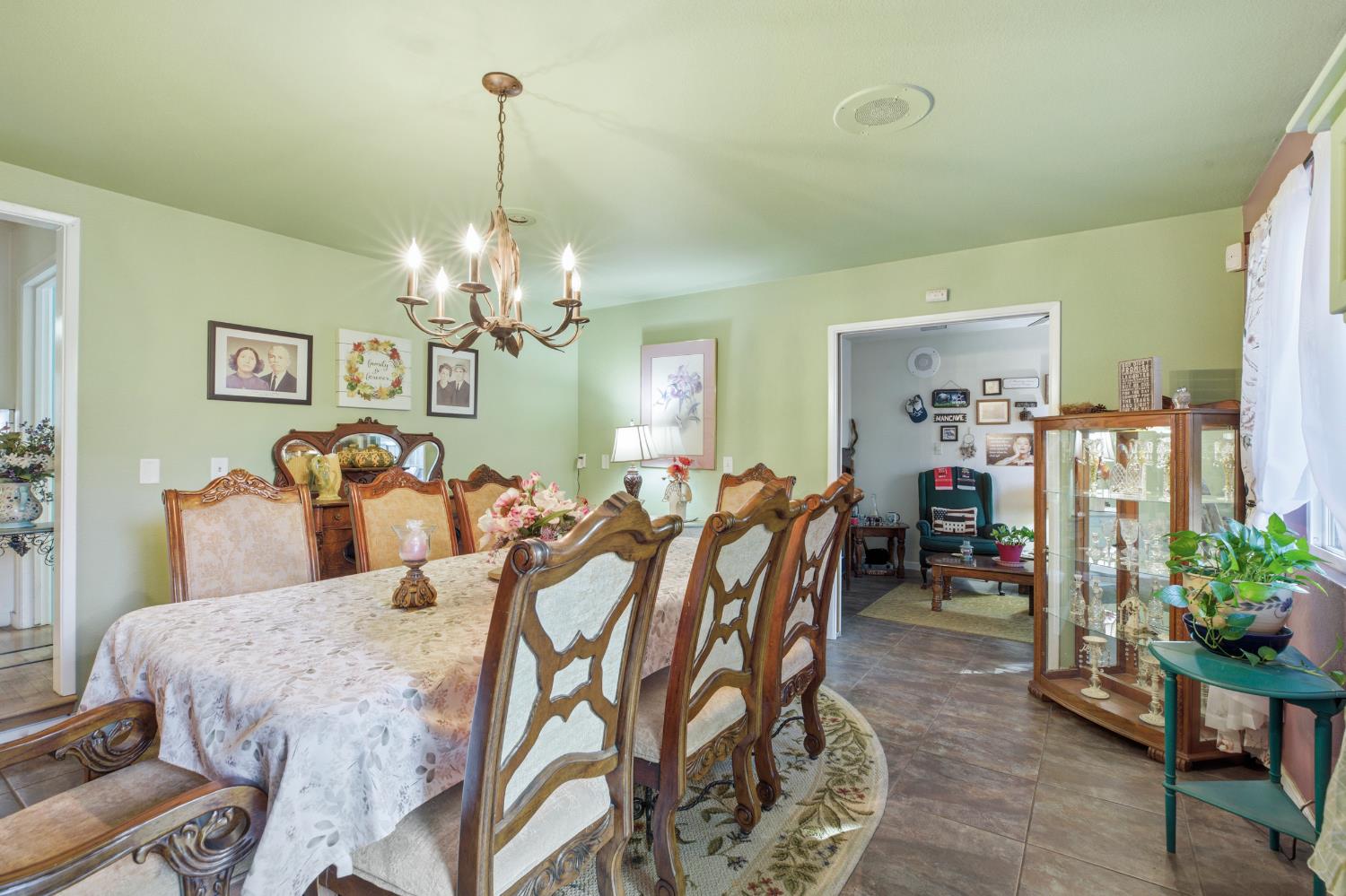 1603 Silkwood Dr, Modesto, CA 95350