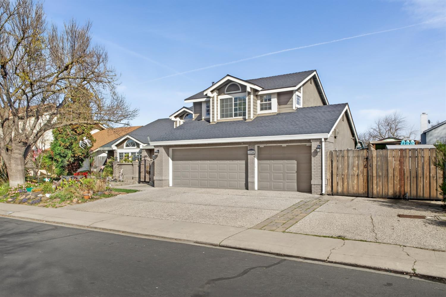 1224 Glenbrook Way, Modesto, CA 95355