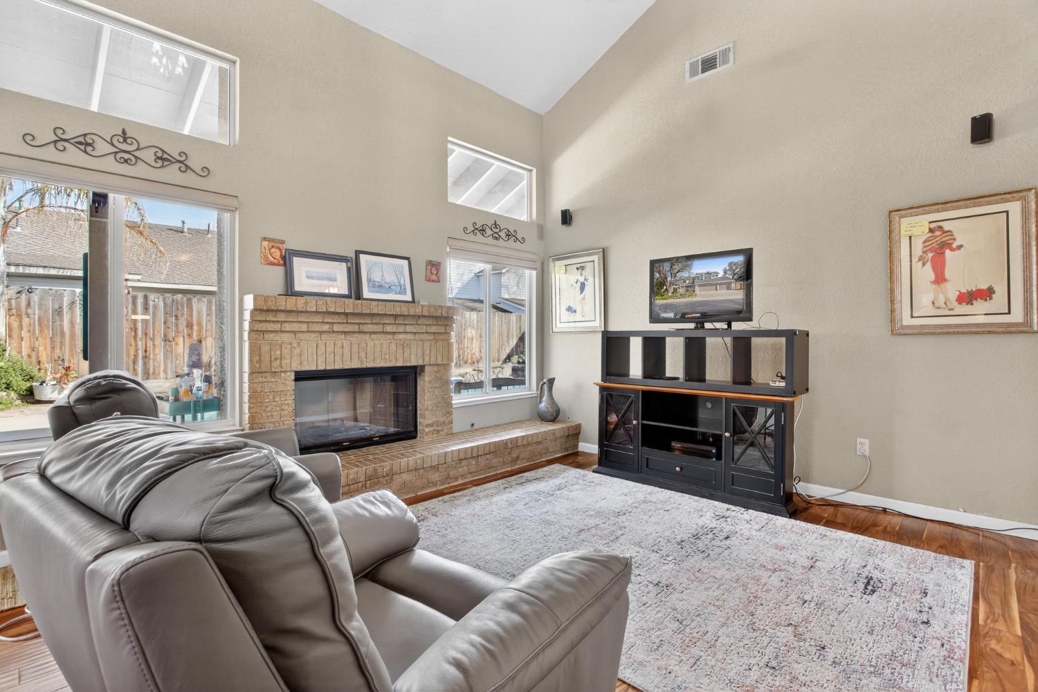 1224 Glenbrook Way, Modesto, CA 95355