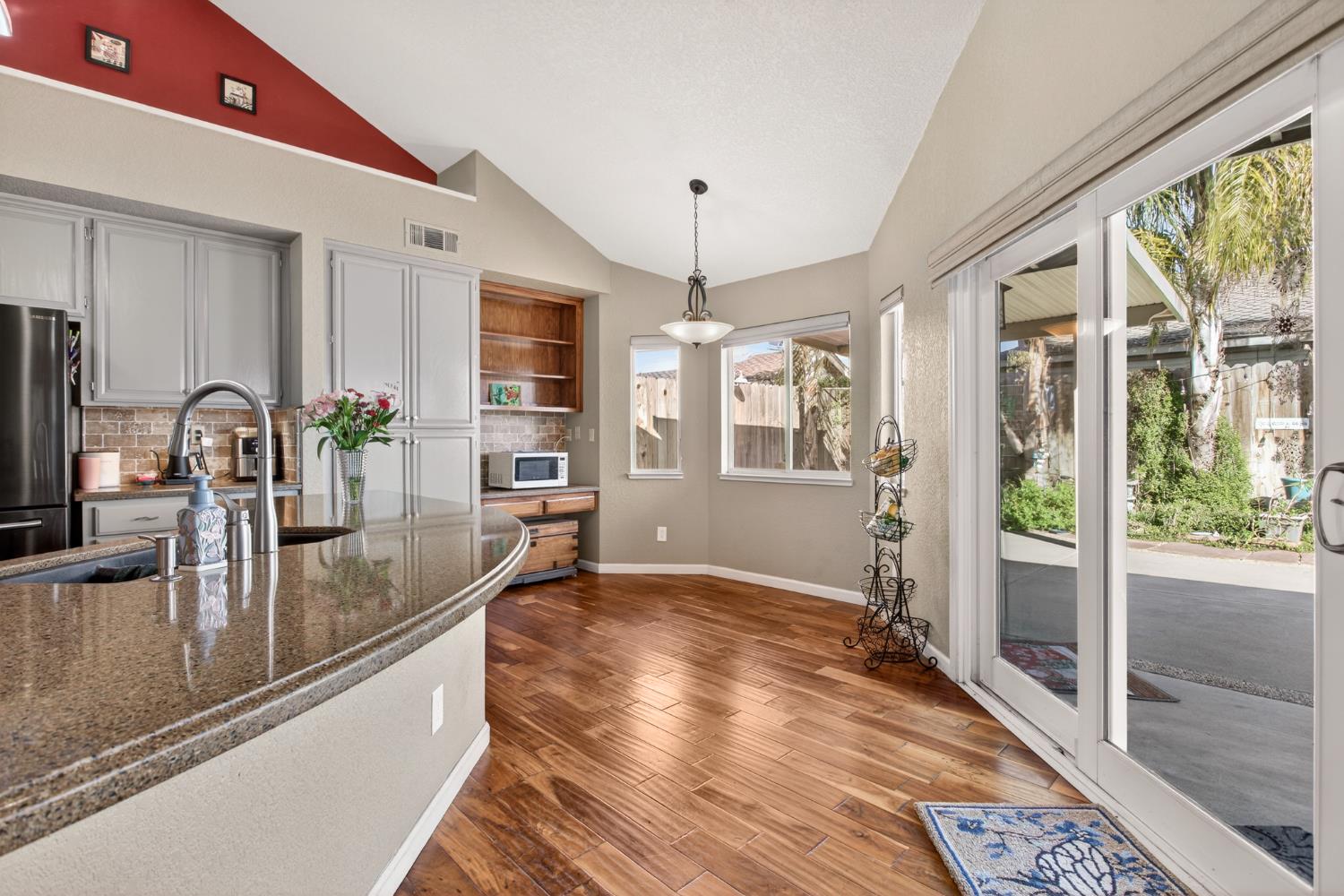 1224 Glenbrook Way, Modesto, CA 95355