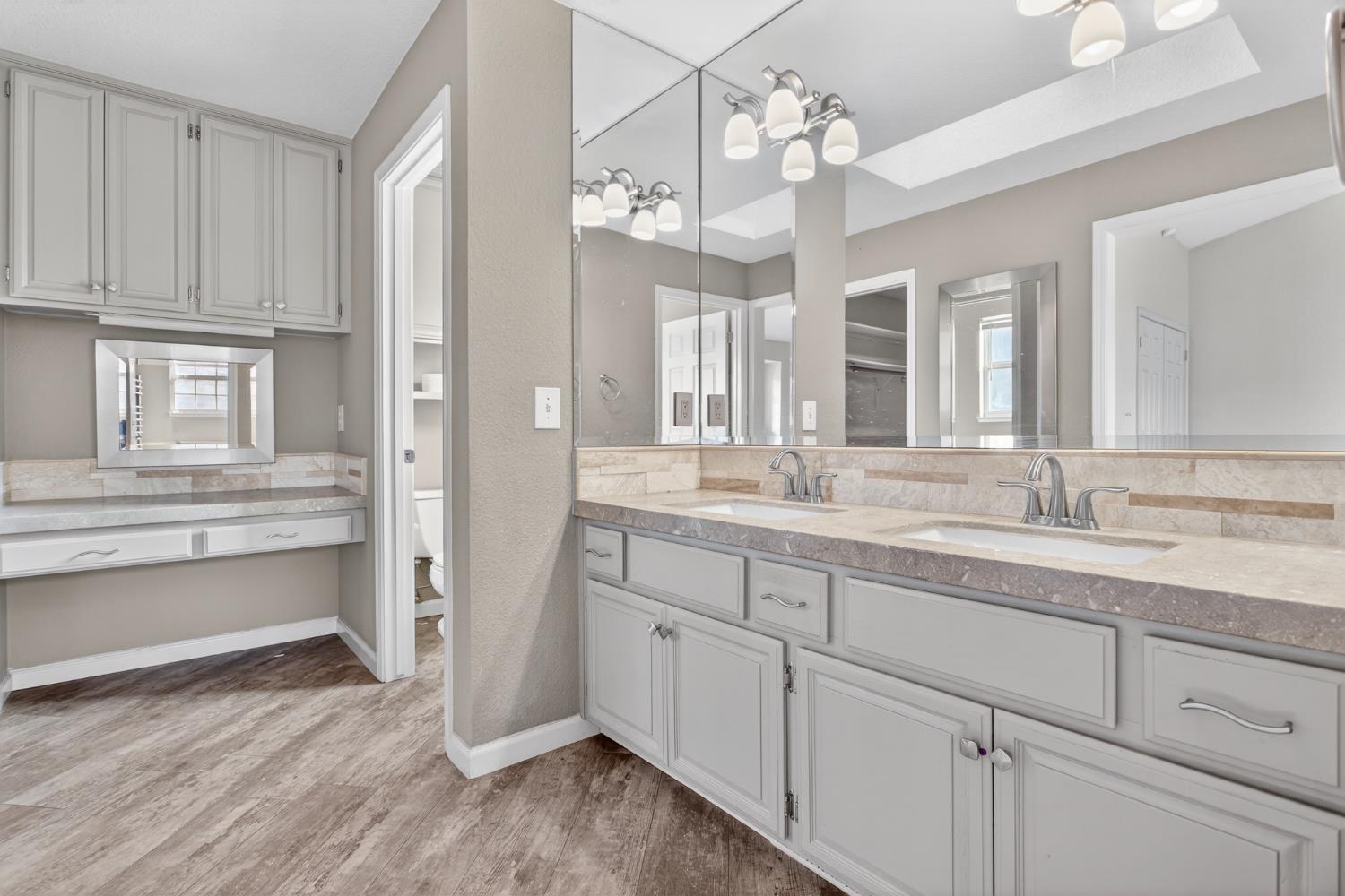 1224 Glenbrook Way, Modesto, CA 95355