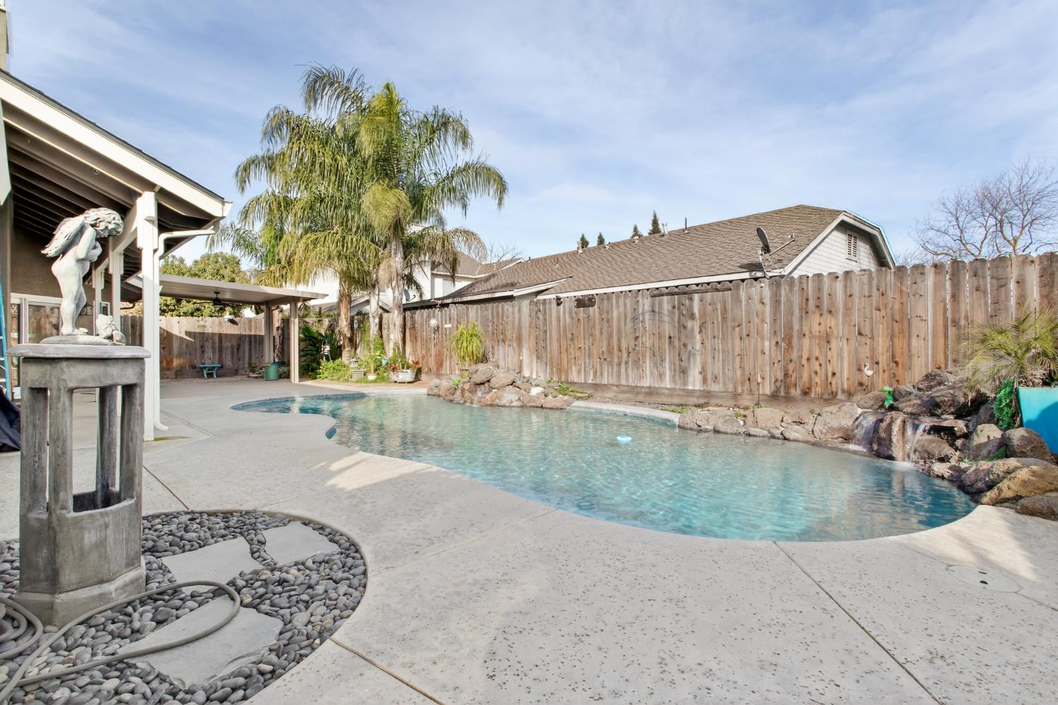 1224 Glenbrook Way, Modesto, CA 95355