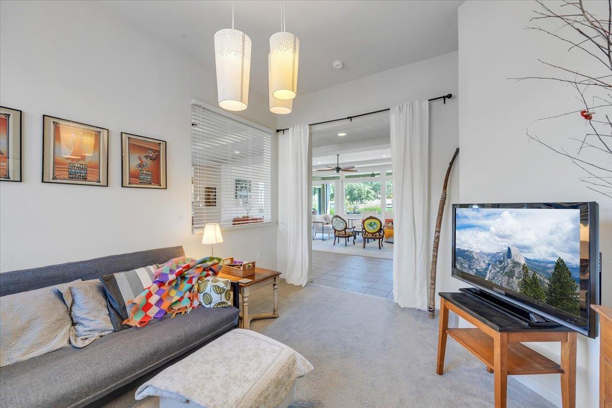 258 Rock Ridge Ln, Copperopolis, CA 95228