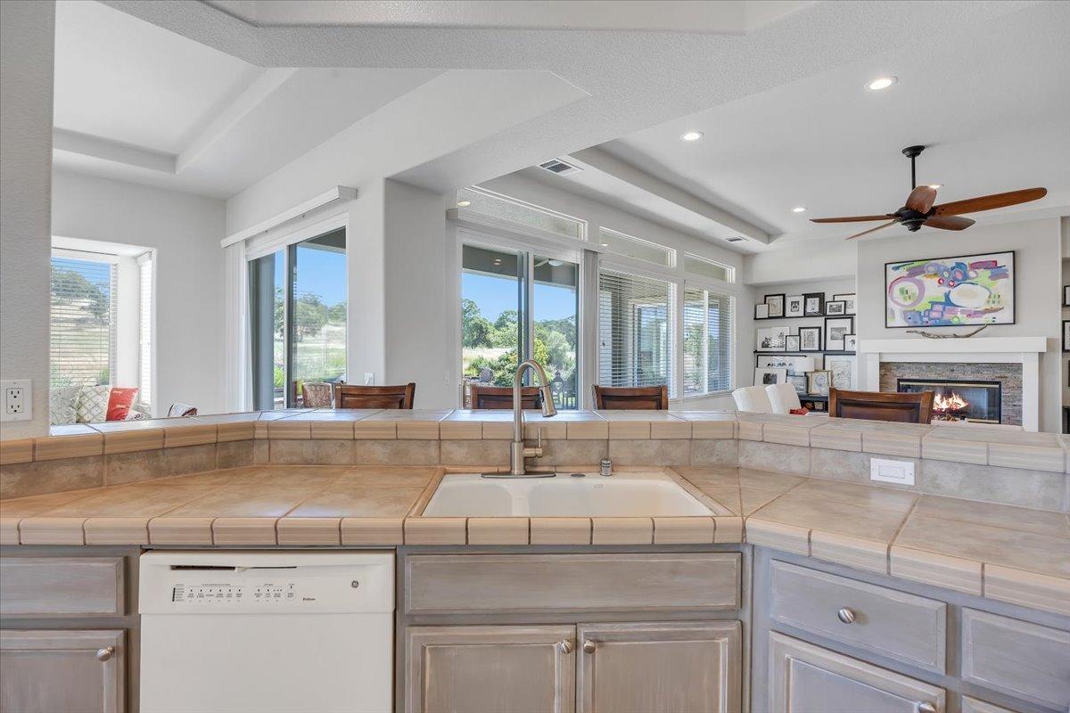 258 Rock Ridge Ln, Copperopolis, CA 95228