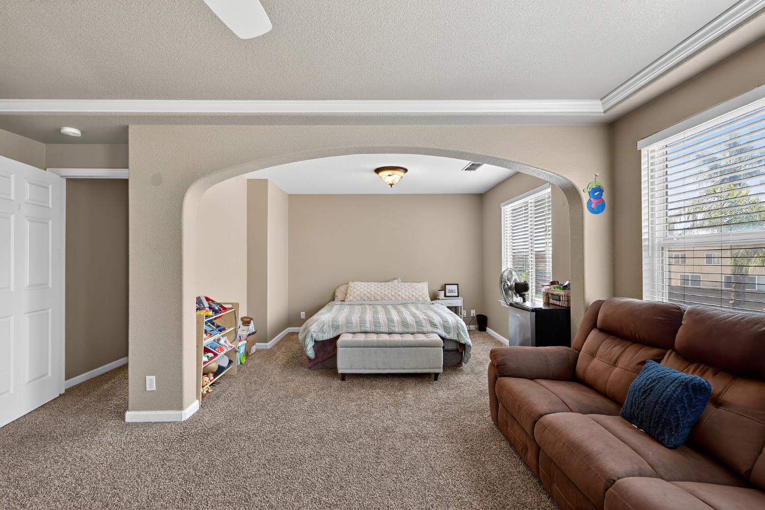 11437 Mirage Dr, Chowchilla, CA 93610