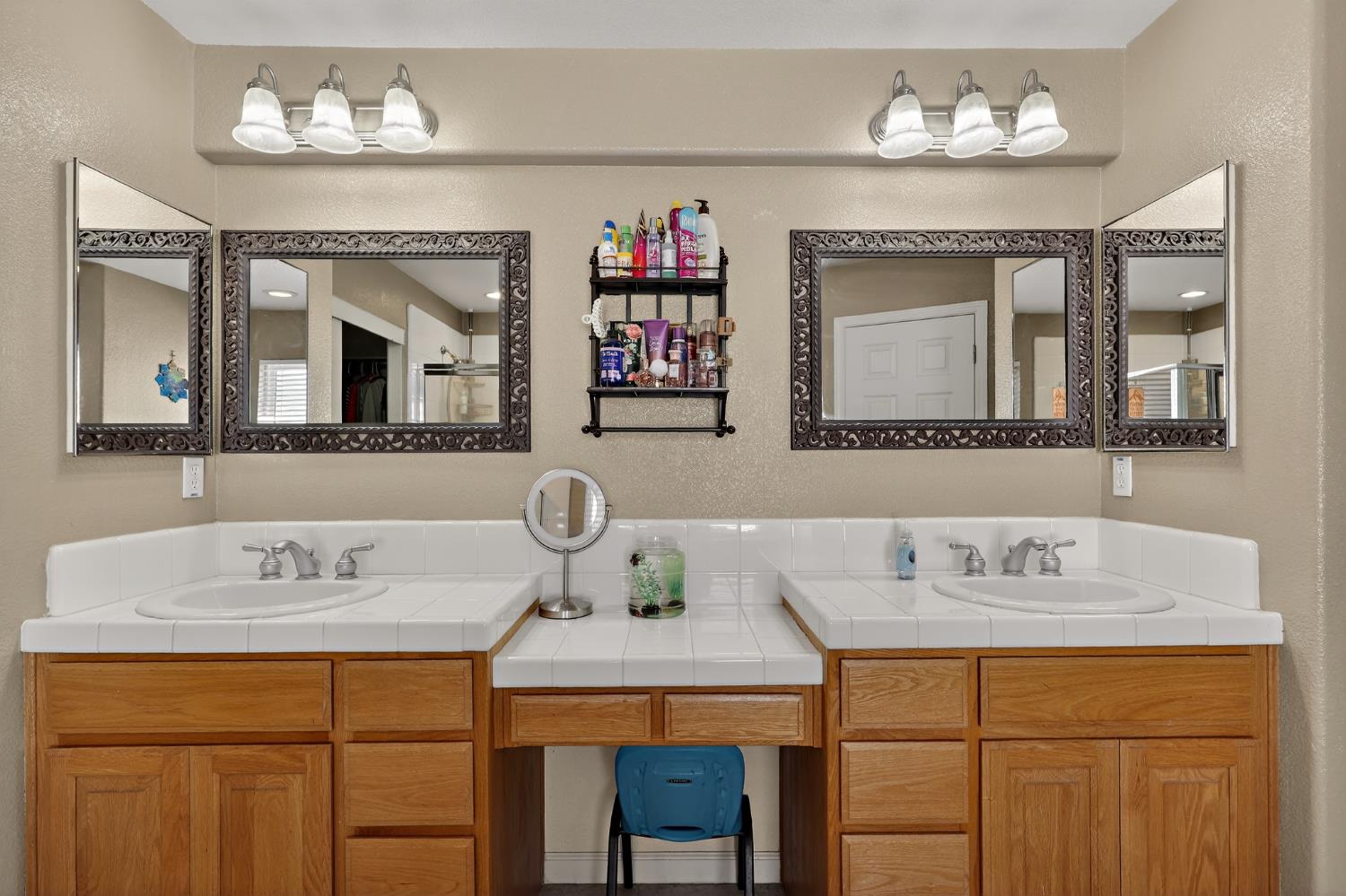 11437 Mirage Dr, Chowchilla, CA 93610