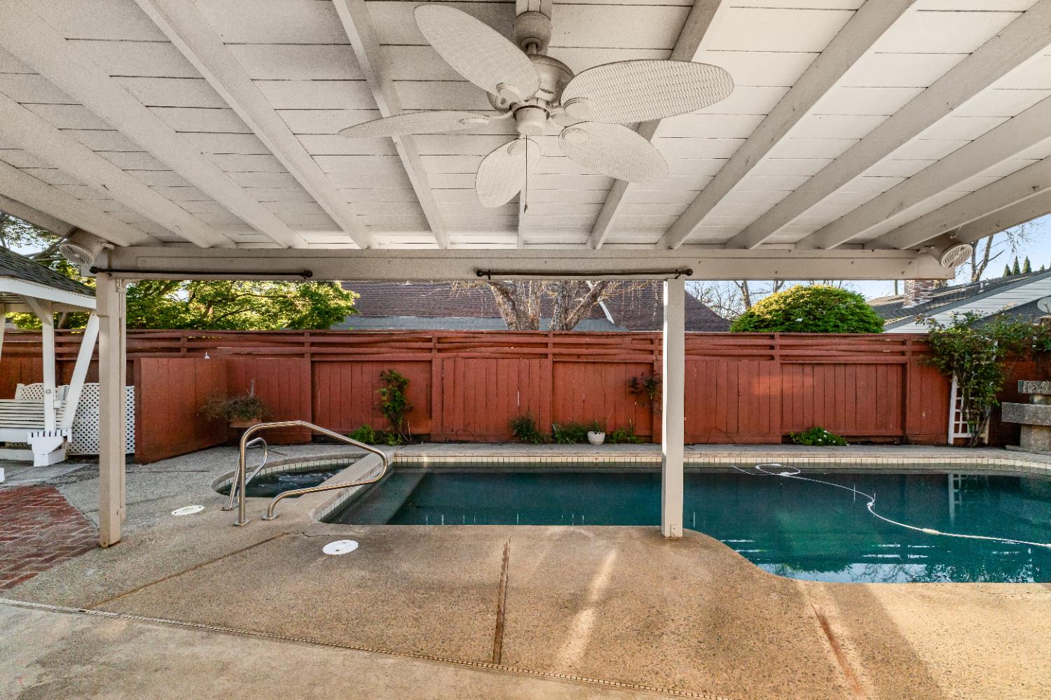 3809 Marigold Ln, Modesto, CA 95356