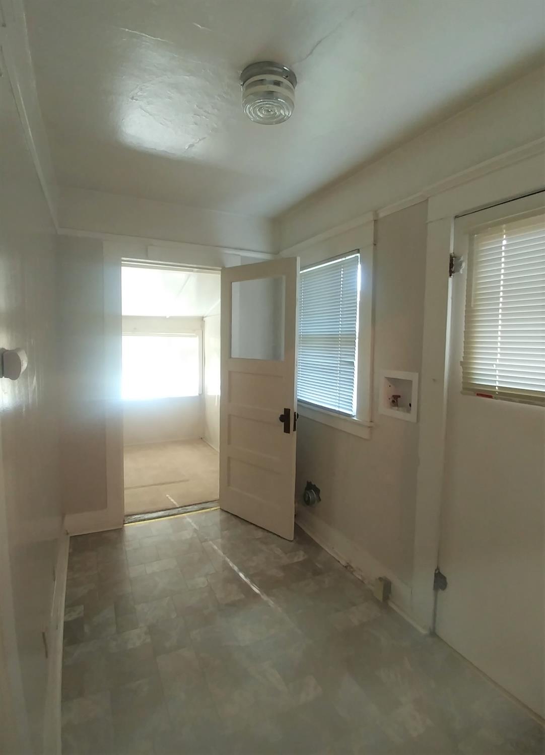 241 Bodem St, Modesto, CA 95350