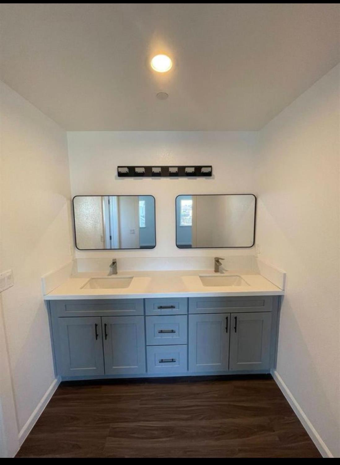 531 Jason Dr, Turlock, CA 95380