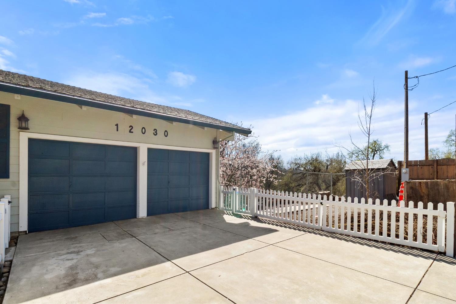 12030 Rodden Rd, Oakdale, CA 95361