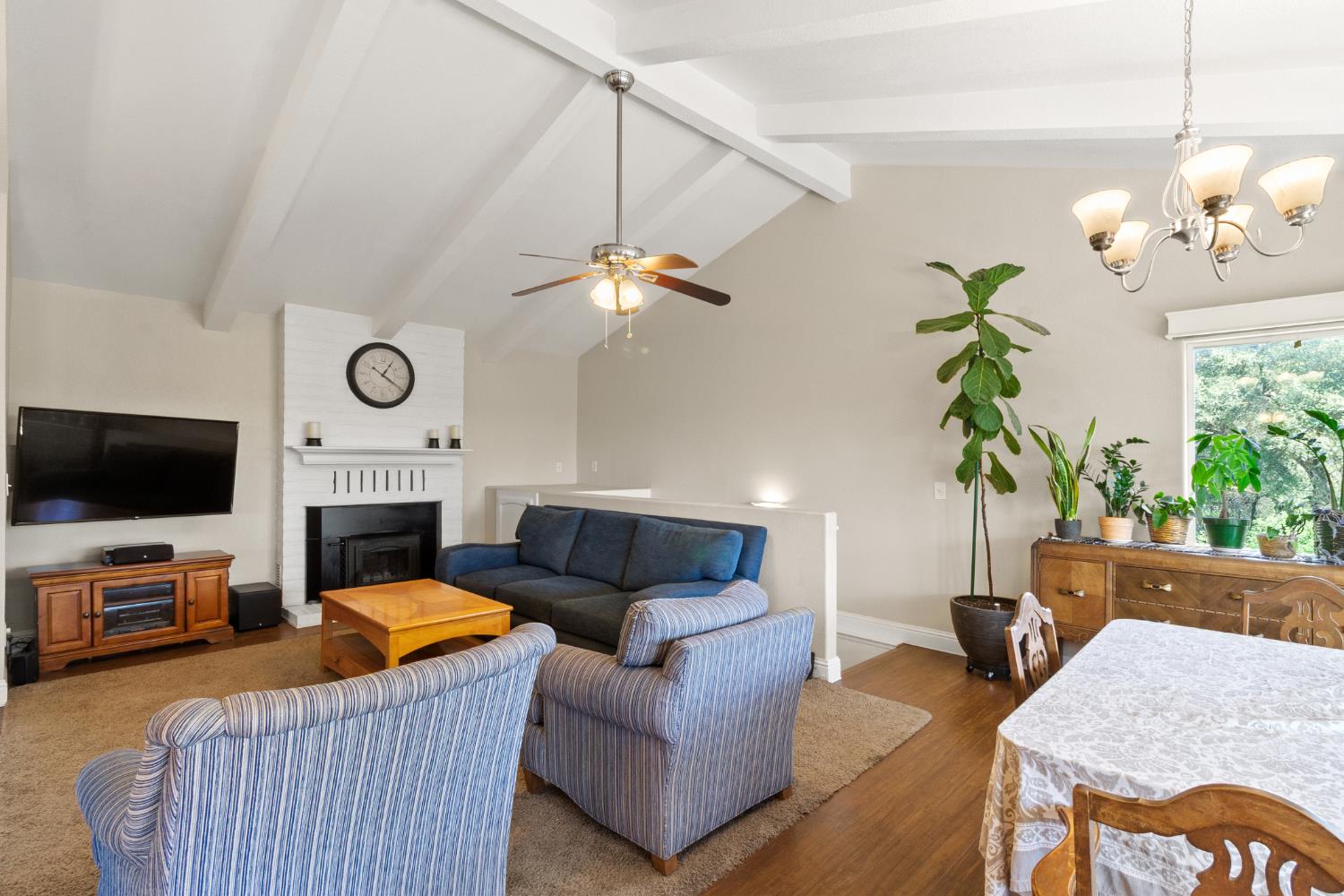 12030 Rodden Rd, Oakdale, CA 95361