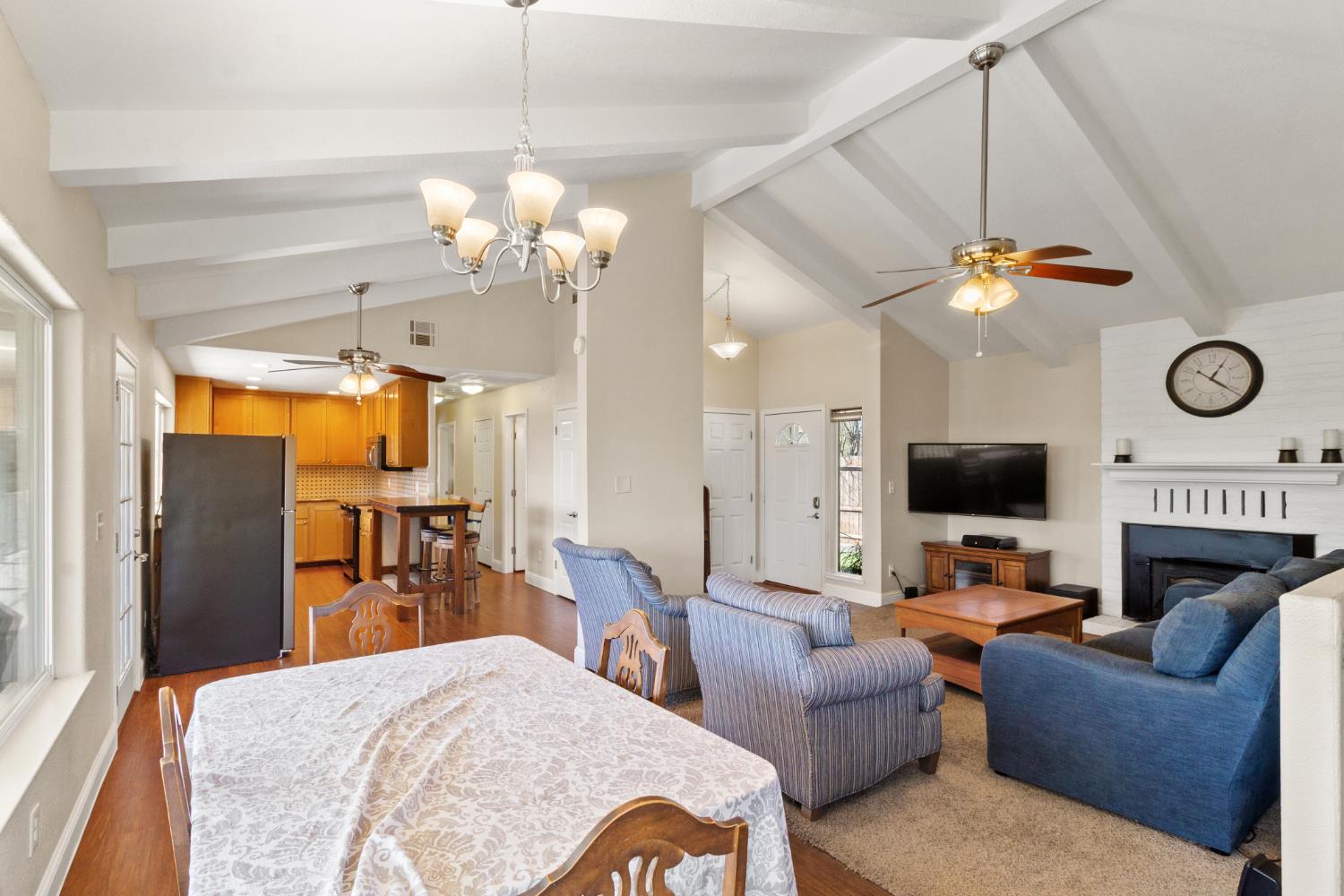12030 Rodden Rd, Oakdale, CA 95361