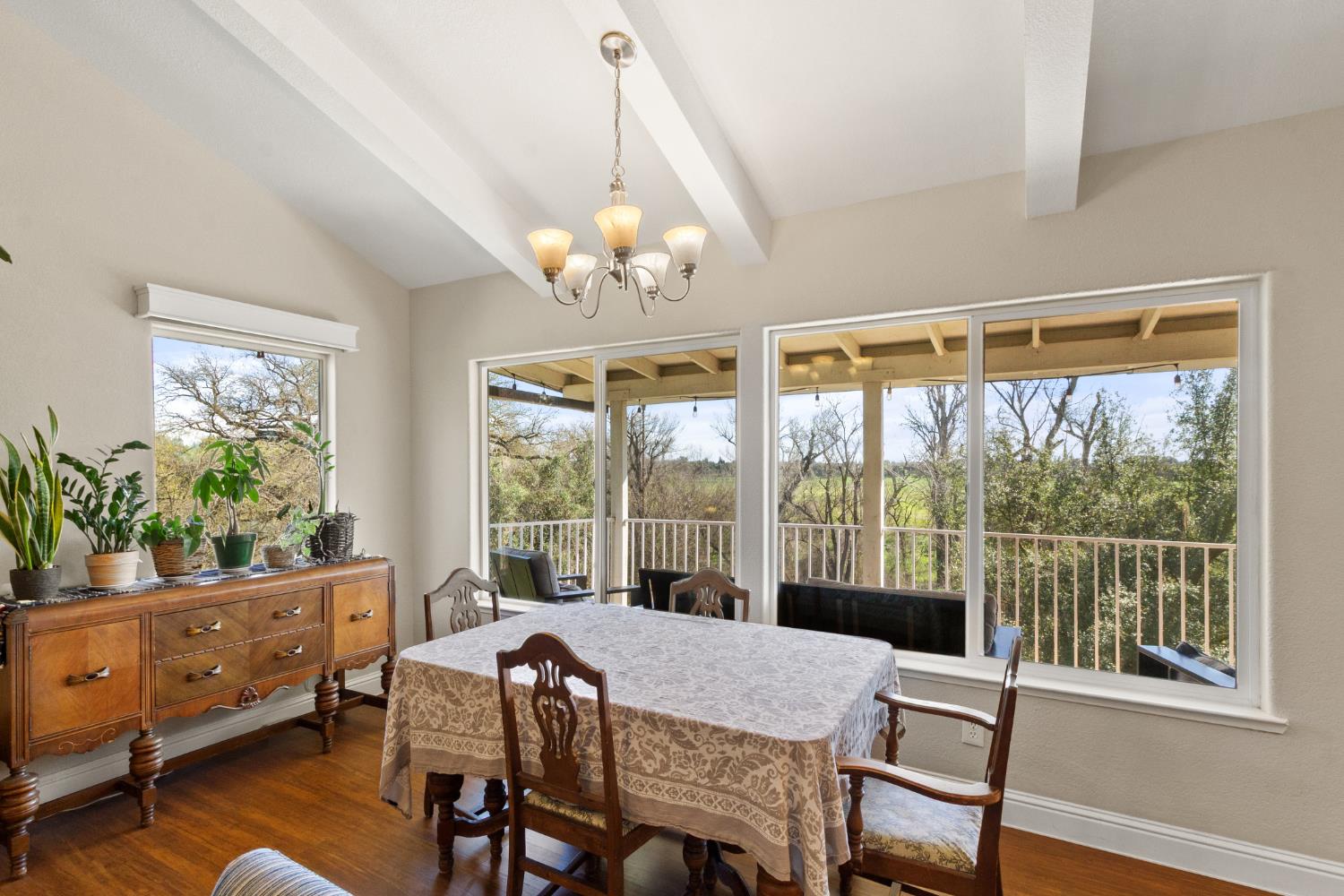 12030 Rodden Rd, Oakdale, CA 95361