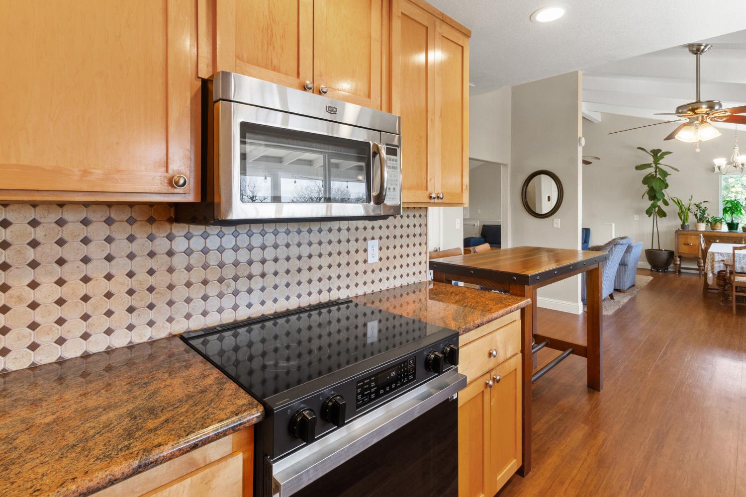 12030 Rodden Rd, Oakdale, CA 95361