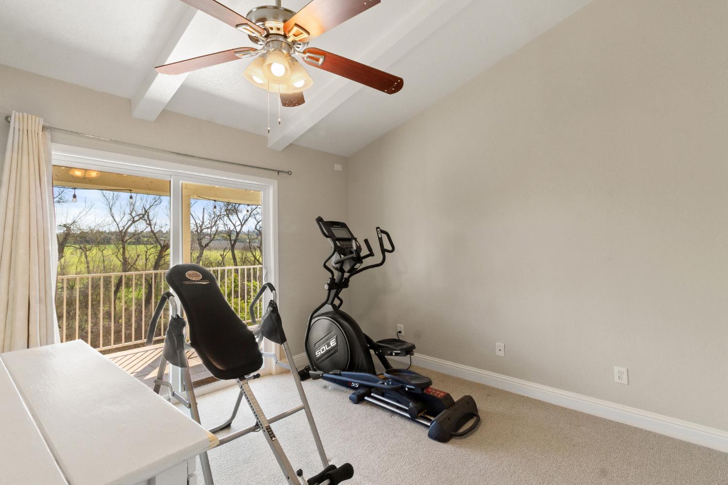 12030 Rodden Rd, Oakdale, CA 95361